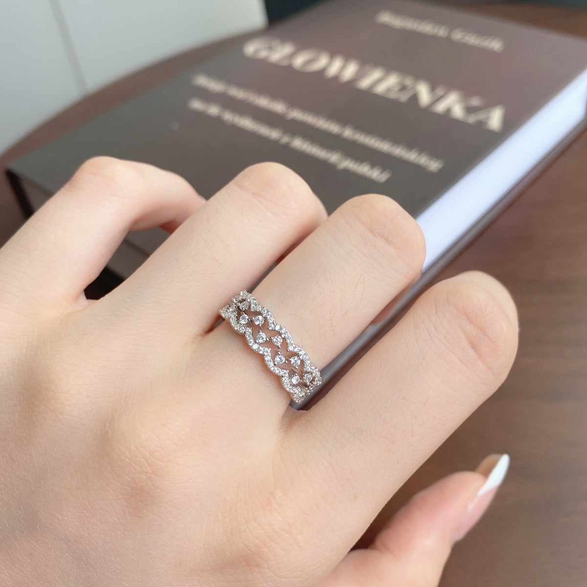 [Bloom]Anel de Festa Redondo Elegante e Resplandecente