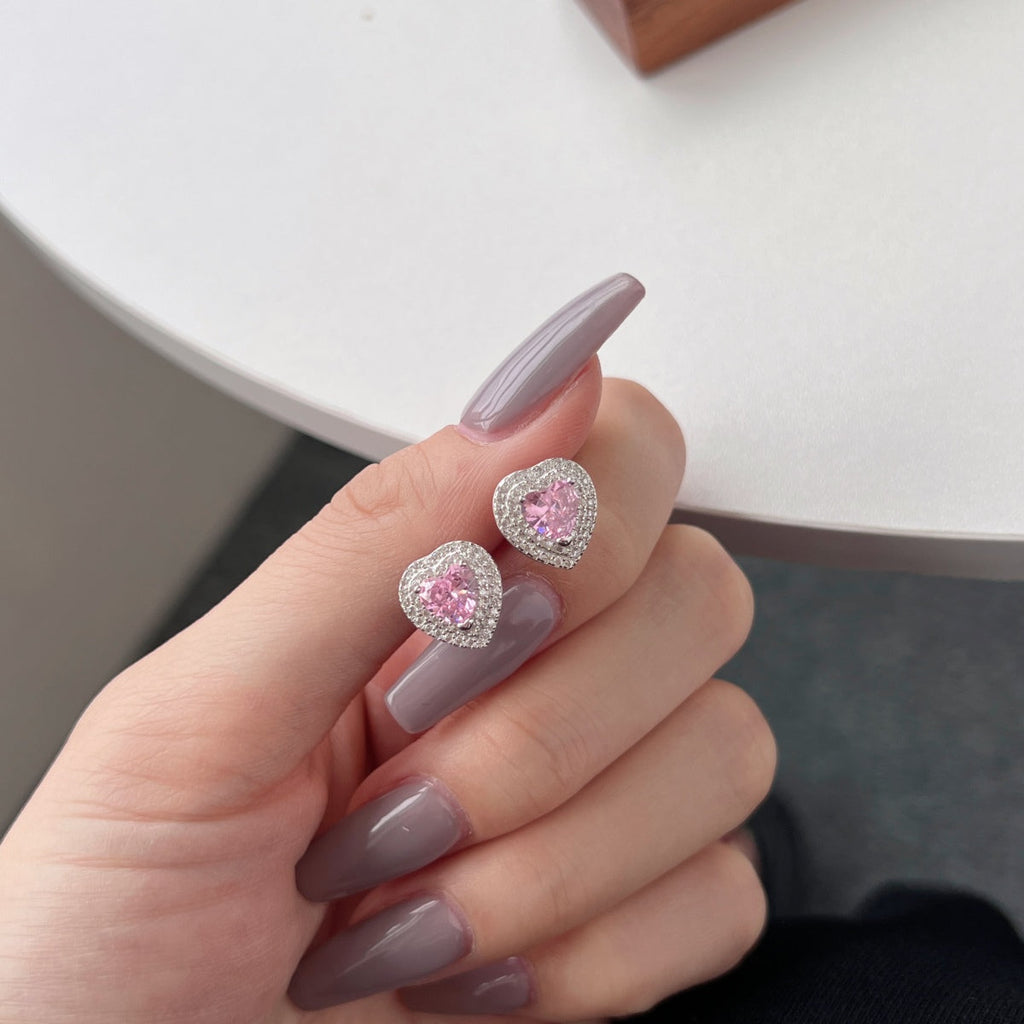 [Bloom] Brilhantes Brincos em Forma de Coração para Amantes