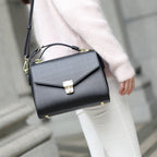 Bolsa de Ombro Transversal de Grande Capacidade