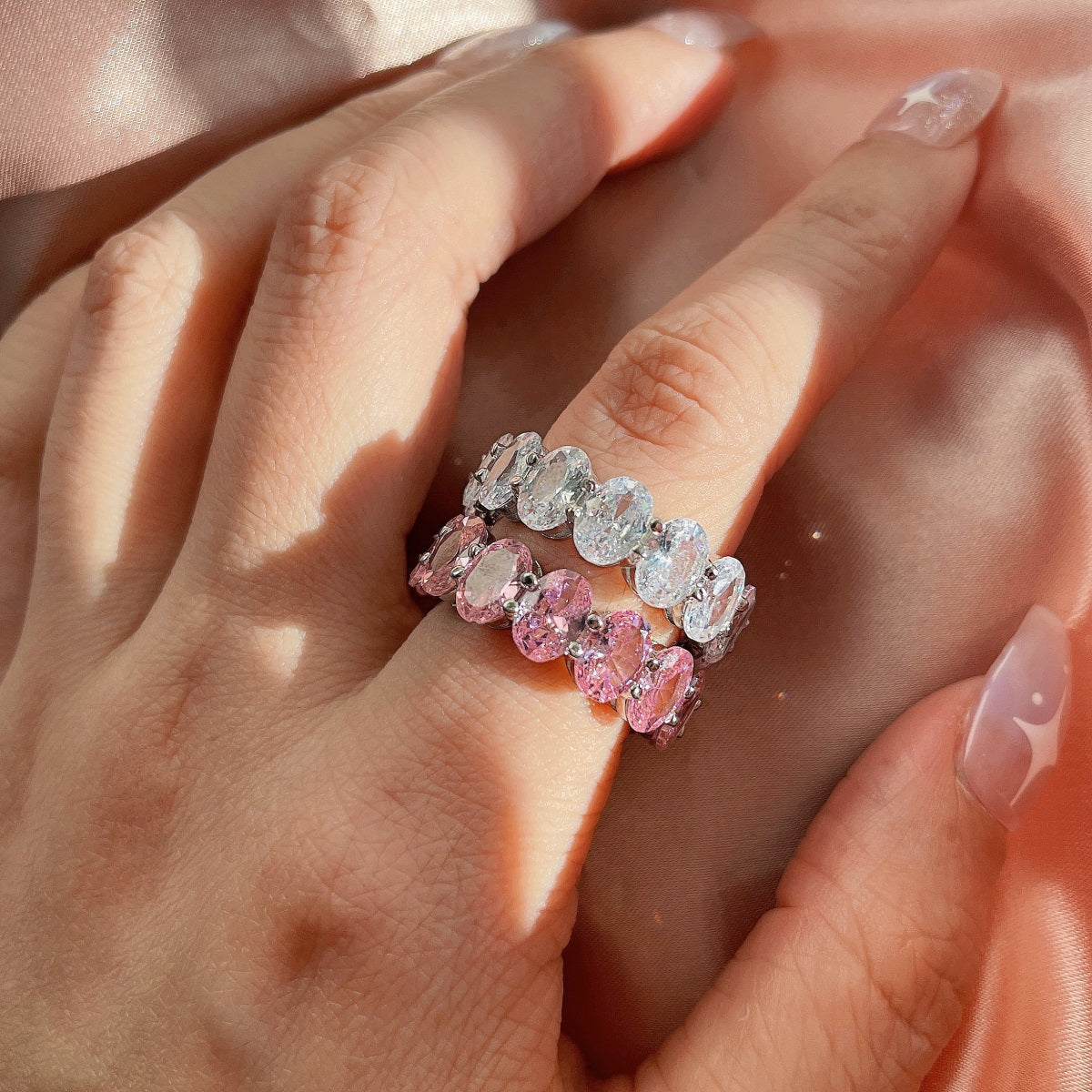 [Bloom]Anel de Ténis com Corte Almofada Delicado e Alongado