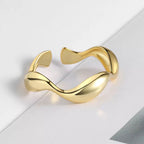 Carisseya | Anel Wave em Ouro 18K