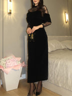 Vestido Maxi Ajustado em Veludo Preto com Renda