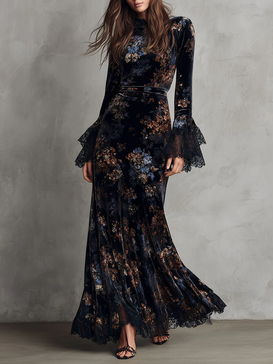 Vestido Maxi Fluido de Veludo Floral Preto e Azul com Mangas Sino em Renda